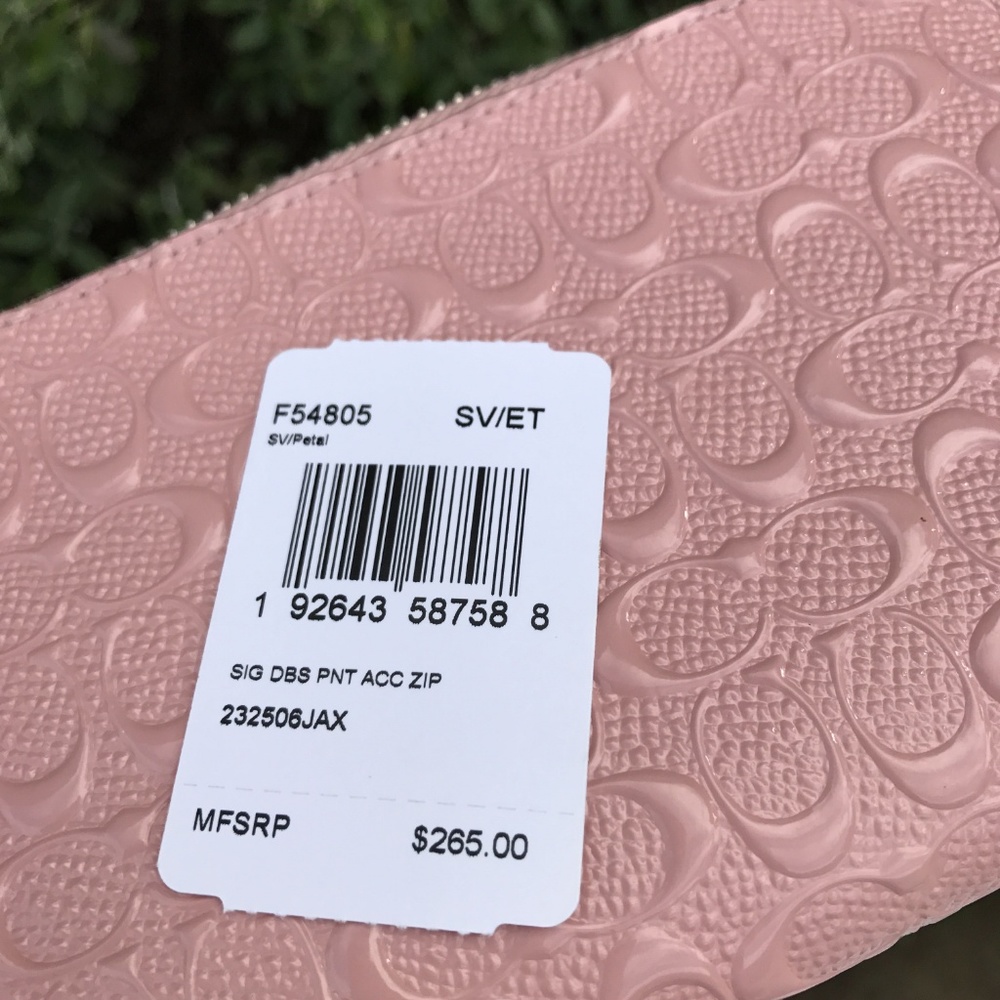 COACH  Accordian Zip Wallet  Pink Signature Leathe - Picture 5 of 5